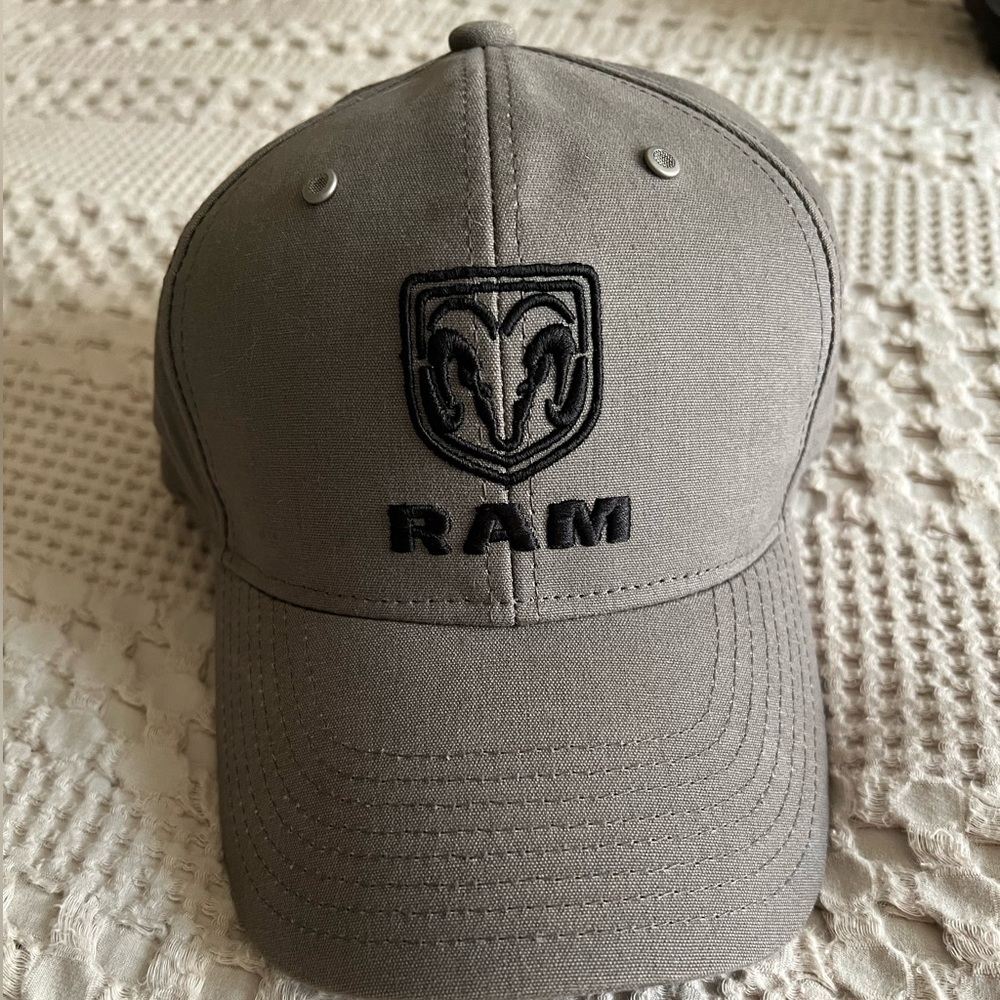 Dodge Ram gray hat
